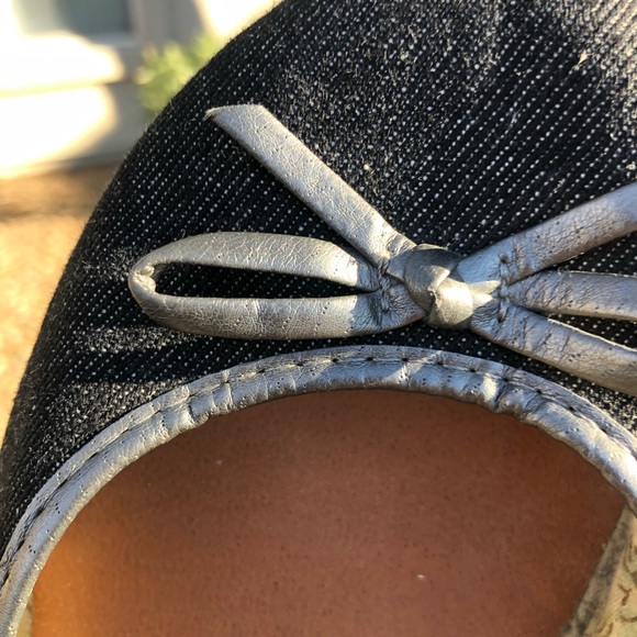 Avenue ballet Flats!! Charcoal Denim color and fabric. Size 8W. - Picture 10 of 10